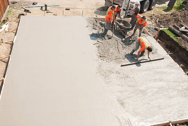 Best Commercial Concrete Services in Portage Lakes, OH